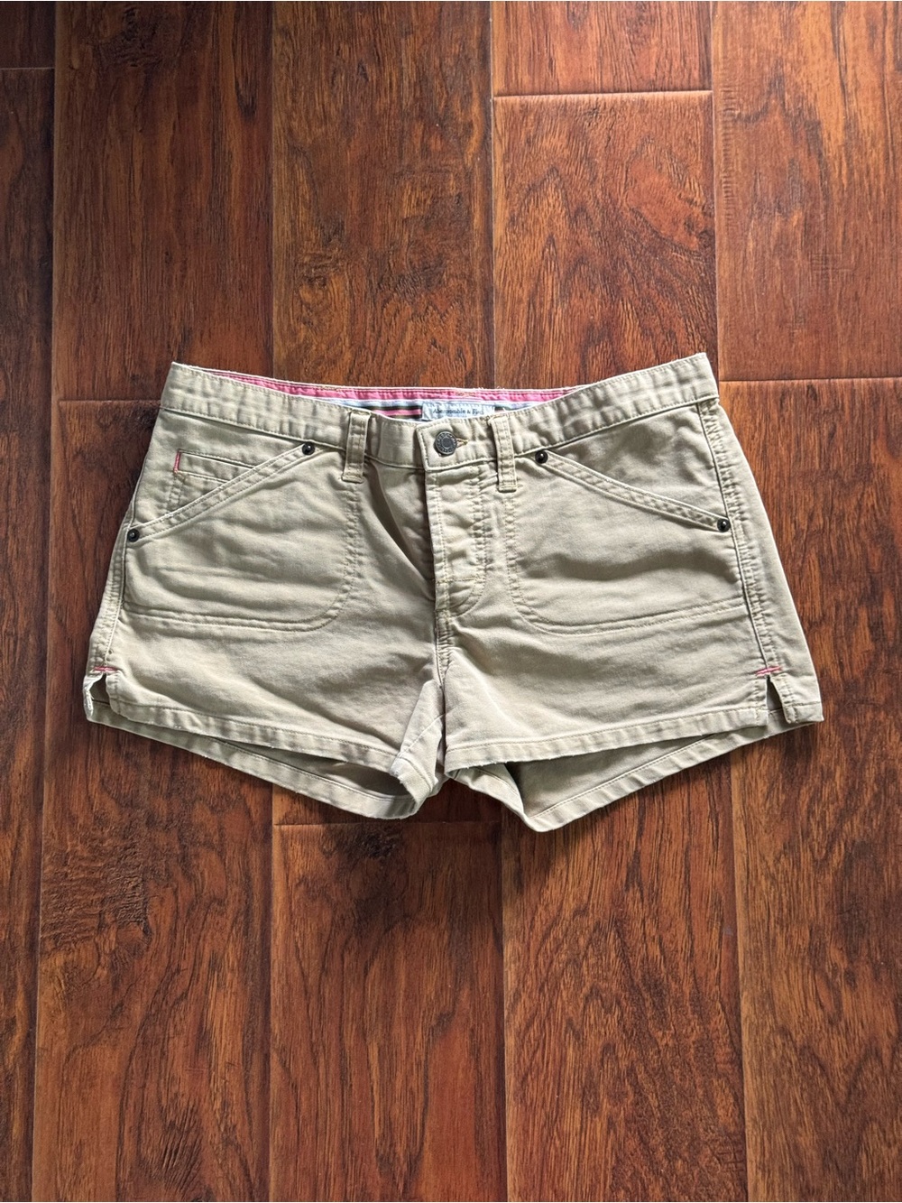 Abercrombie & Fitch Women's High-Waist Khaki Shorts - Light Tan